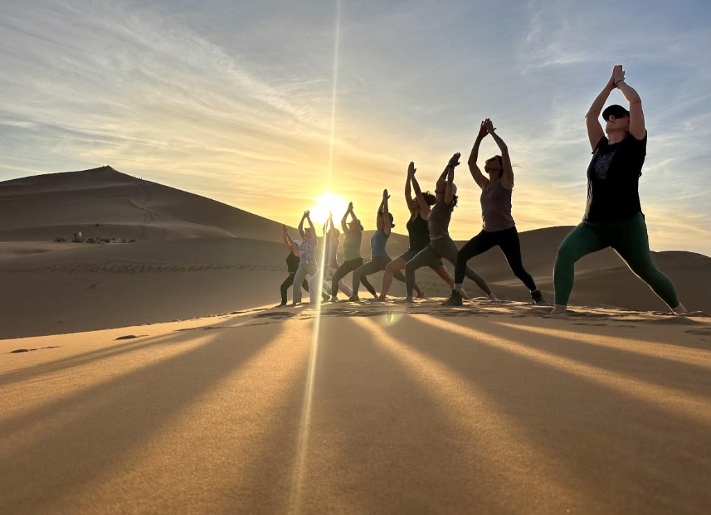 Yoga et sérénité dans le désert